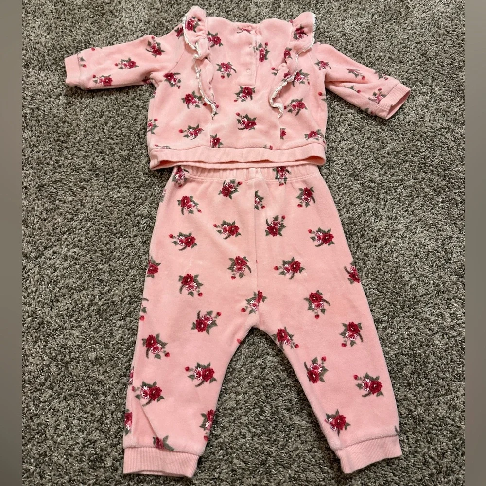 Little Me Ruffled Roses Velour Sweatshirt & Pants Set 12m